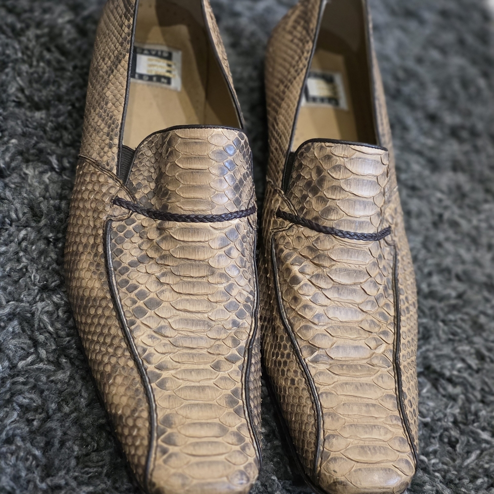 Stylish Python Pattern Loafers for Men - image 8